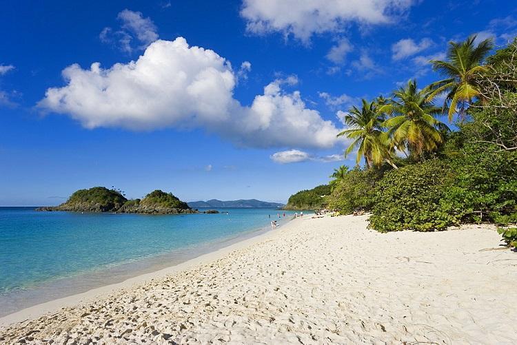 The world famous beach at Trunk Bay, St. John, U.S. Virgin Islands, Caribbean, Best Beaches 2020, Destinations 2020