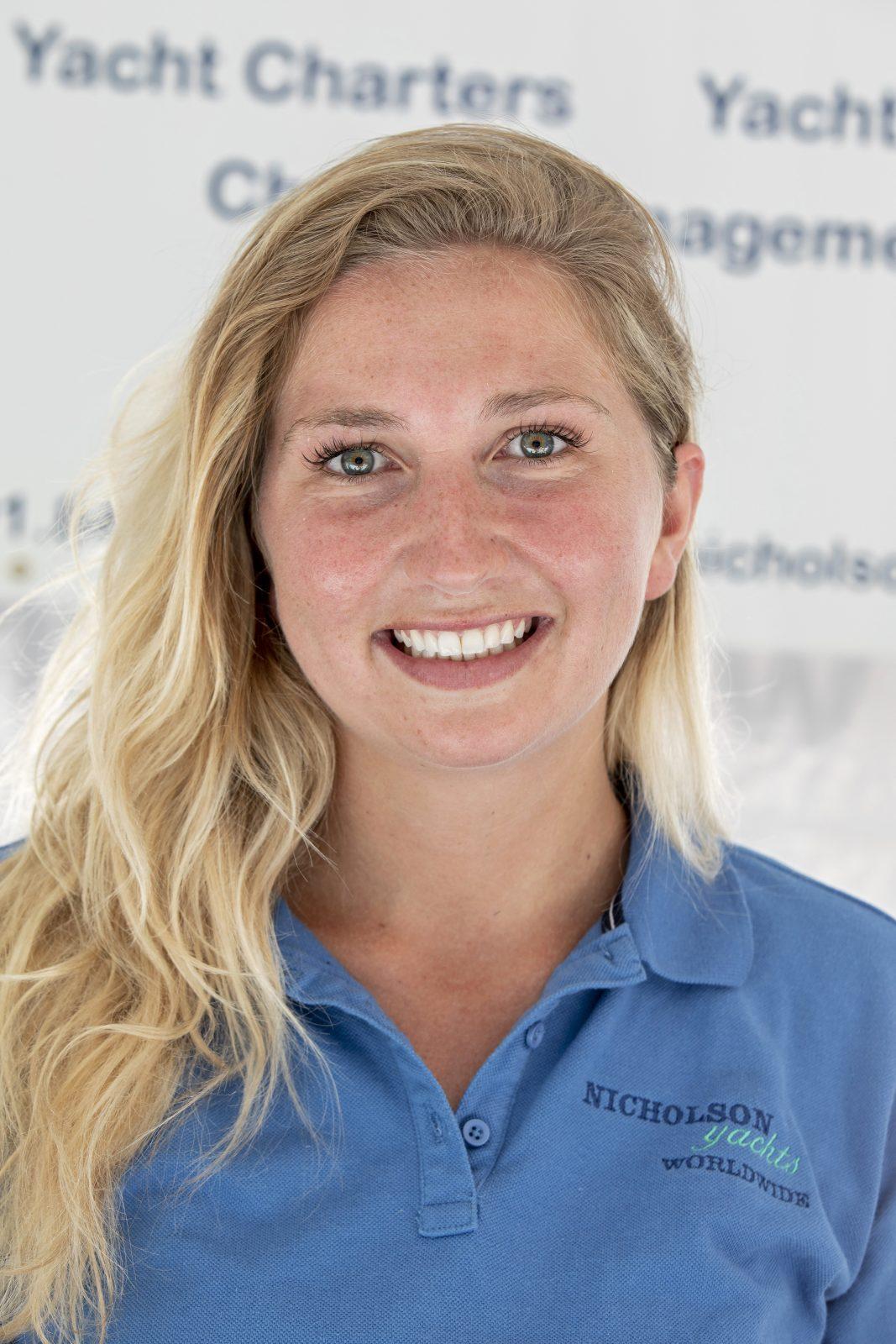 Julia Towne - Charter Broker & Manager